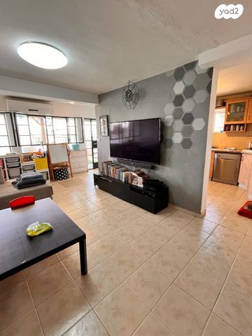 דירה, בוליביה, קרית היובל, ירושלים