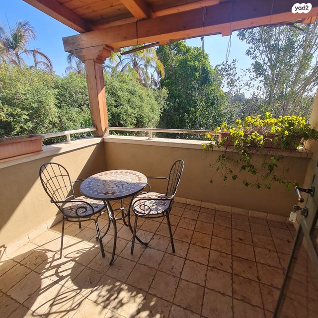 בית פרטי/ קוטג', יהושוע בן חנניה, אבן גבירול, רחובות