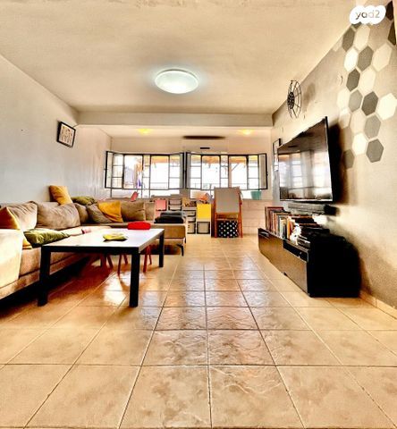 דירה, בוליביה, קרית היובל, ירושלים