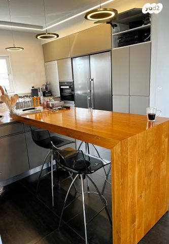 גג/ פנטהאוז, שרה אהרונסון 14, קרית הפרחים - 2005, רעננה