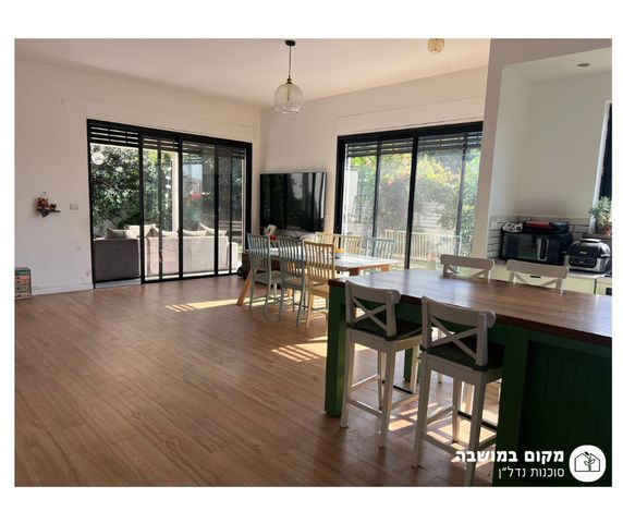 דו משפחתי, בנימינה גבעת עדה