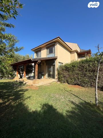 בית פרטי/ קוטג', יהושוע בן חנניה, אבן גבירול, רחובות