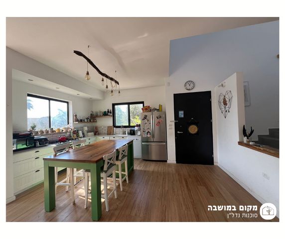 דו משפחתי, בנימינה גבעת עדה