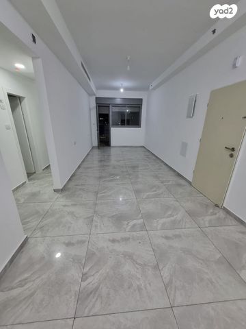 אברהם שפירא 