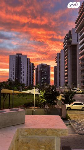 דירת גן, נתיבות מערב, נתיבות