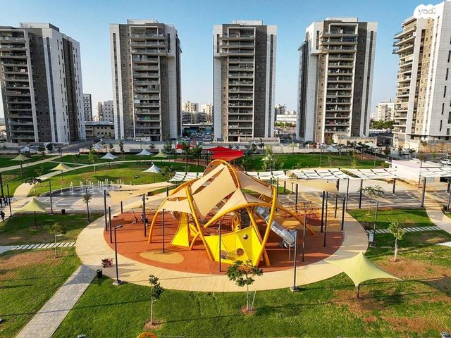 דירת גן, נתיבות מערב, נתיבות