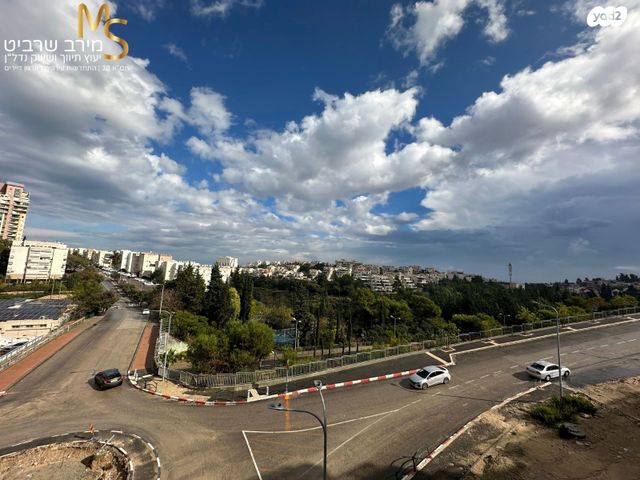 דירת גן, גבעת זמר, חיפה