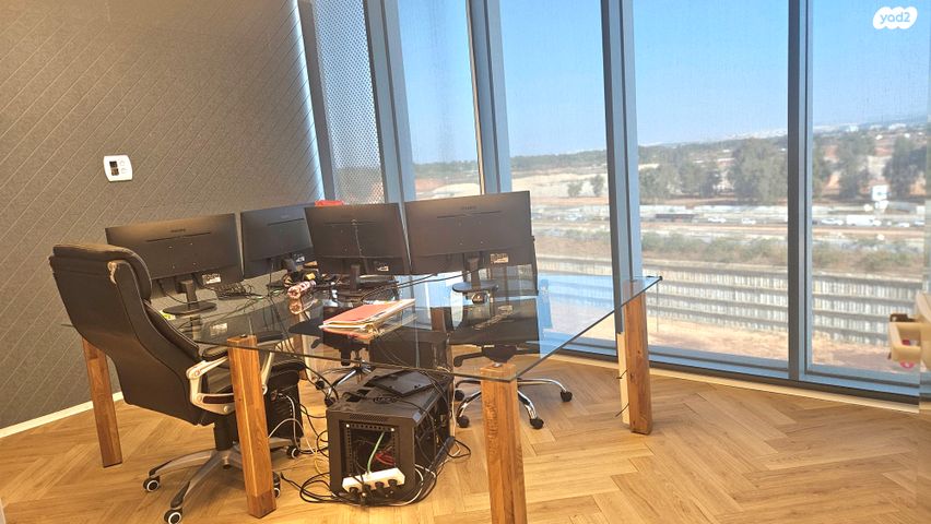 משרדים, צומת סביון, קרית אונו