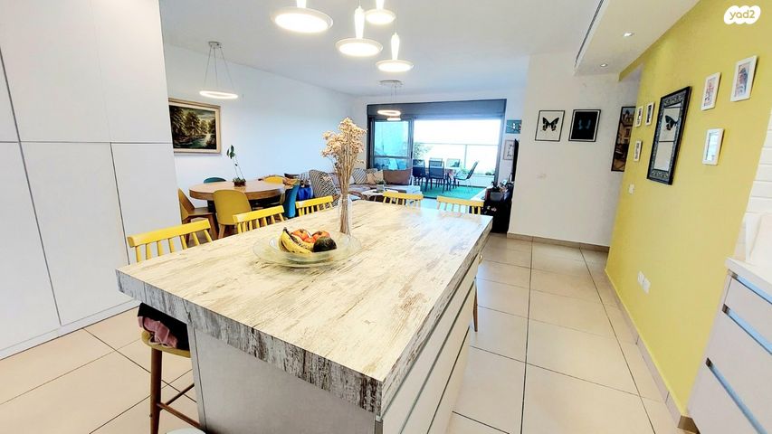 דירה, שדרות יצחק רבין, קדימה צורן