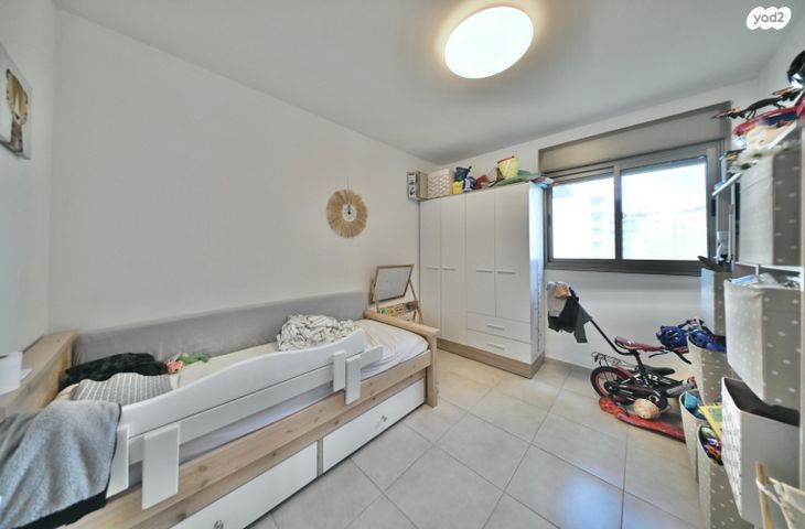 דירה, האימהות, סביוני נצר סירני, נס ציונה