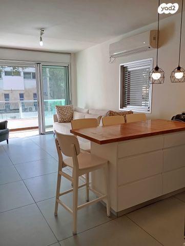 דירה, סוקולוב, רוטשילד עצמאות, בת ים