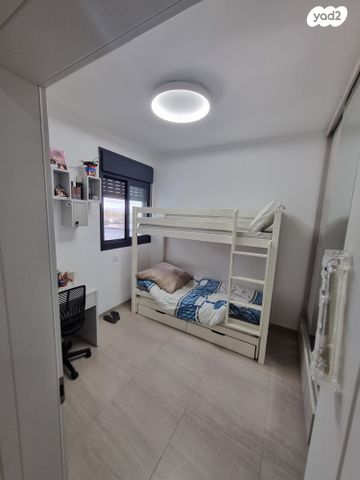 דירה, החילות 12, נרקיסים, ראשון לציון