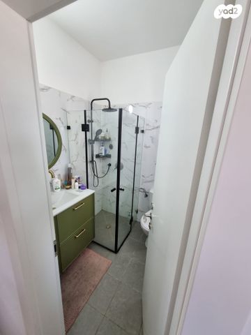 דירה, החילות 12, נרקיסים, ראשון לציון