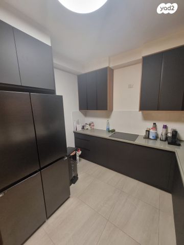 דירה, החילות 12, נרקיסים, ראשון לציון