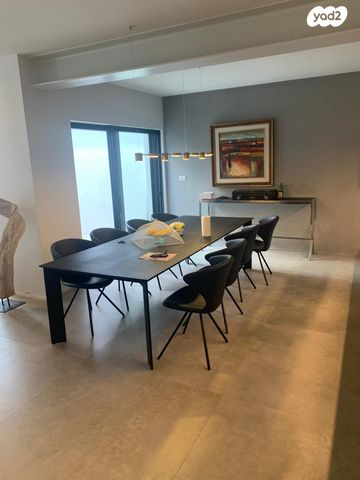 בית פרטי/ קוטג', קרית אליהו גולומב, רעננה