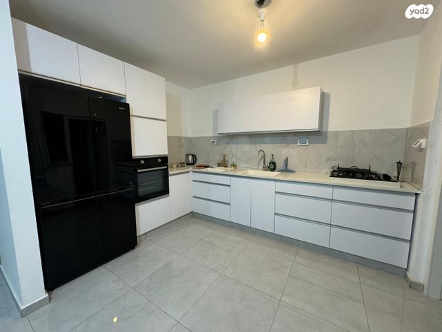 שדרות ירושלים 78