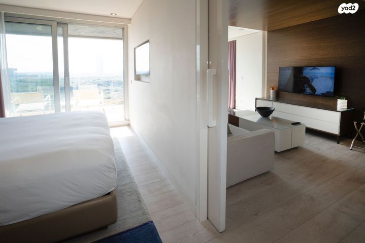 דירה, הרצליה