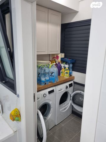 דירה, החילות 12, נרקיסים, ראשון לציון