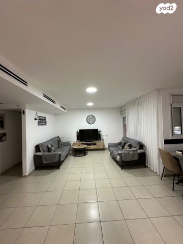 דירה, דב ברייר, אשקלון