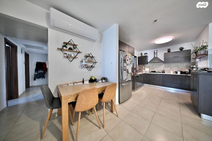 דירה, האימהות, סביוני נצר סירני, נס ציונה