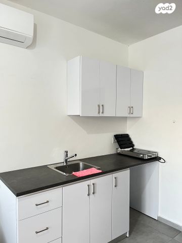 יחידת דיור, רובע 10 חן, קצרין