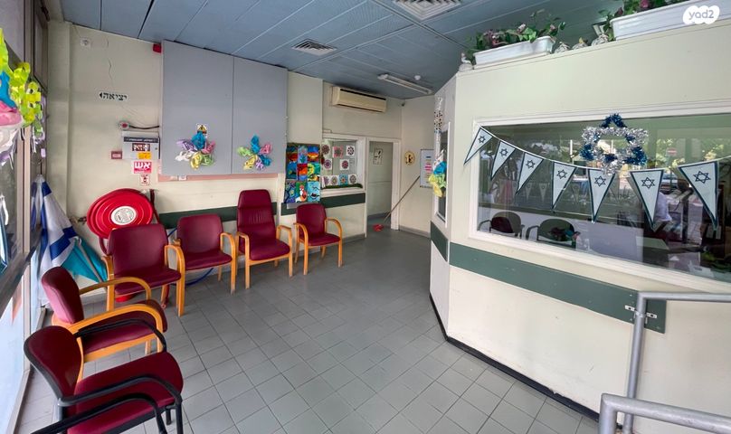 סטודיו, יצחק בן צבי, כפר גנים ב, פתח תקווה