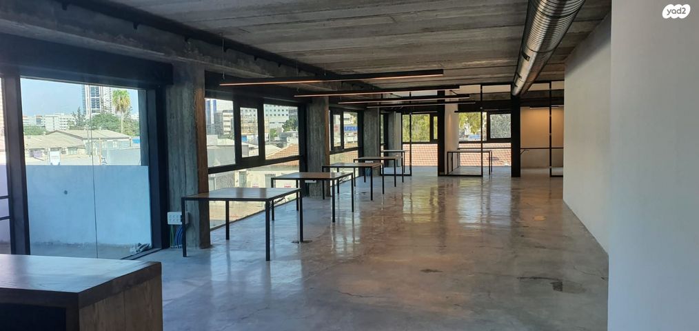 משרדים, הרכב, תל אביב יפו