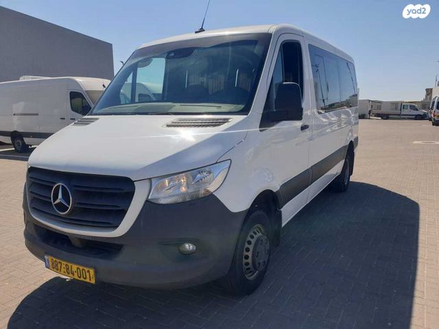 מיניבוסים ורכבי הסעות