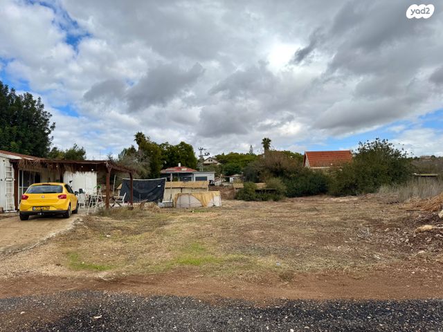 מגרשים, גבעת ישעיהו