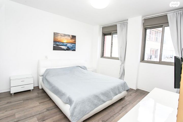 גג/ פנטהאוז, ביאליק, שכונת בן גוריון, מרכז העיר ג', רמת גן