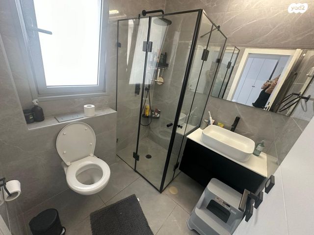 דירה, כפר יונה