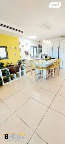 דירה, שדרות יצחק רבין, קדימה צורן