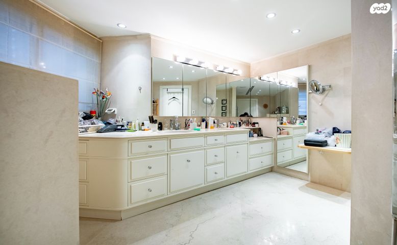 דירה, נווה גן, רמת השרון