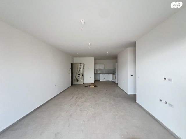 דירה, רקפת, הפרחים, חריש