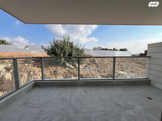 דירה, רקפת, הפרחים, חריש