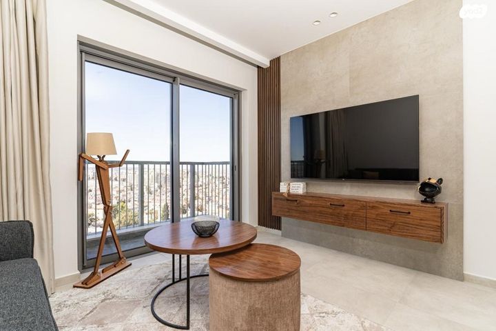 דירה, ראול ולנברג, מרכז העיר, ירושלים