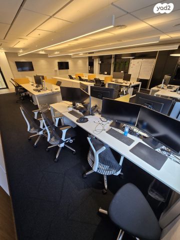 משרדים, הרוקמים 26, אזור תעשיה ג, חולון