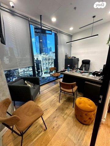 משרדים, תובל, רמת גן