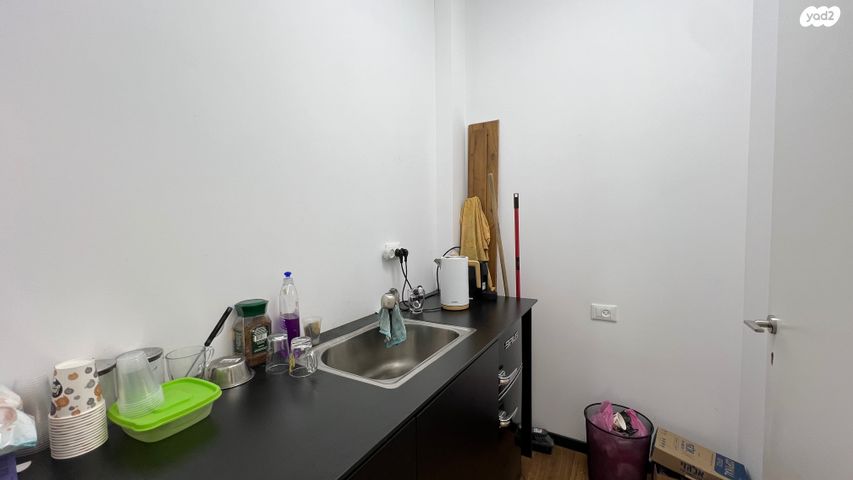 משרדים, ילדי טהרן, מב"ת מערב, אזור תעשייה חדש, ראשון לציון