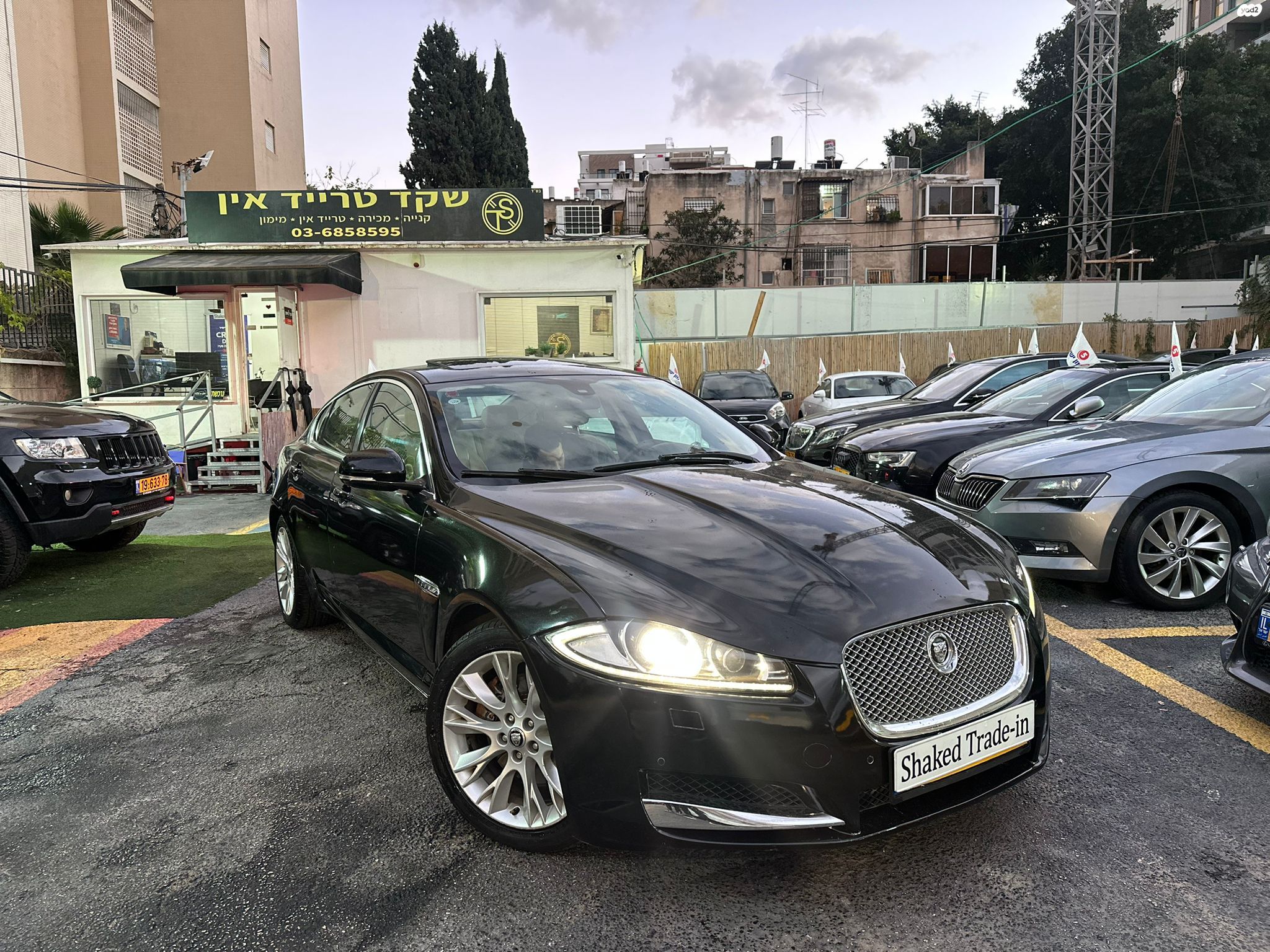 מודעת רכב יגואר XF