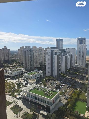 דירה, אריק לביא 18, נתניה