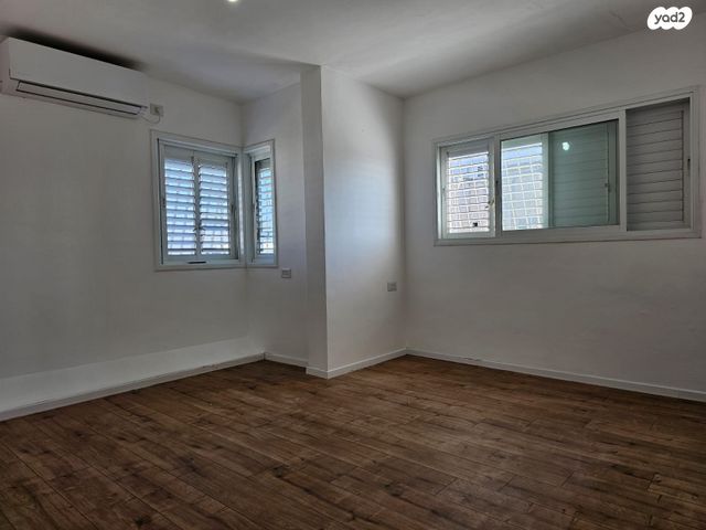 דופלקס, חולון