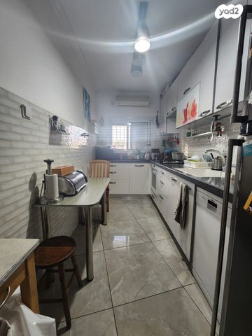 דירה, הבעש"ט 33, נאות רחל, חולון