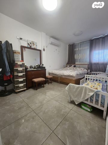 דירה, הבעש"ט 33, נאות רחל, חולון