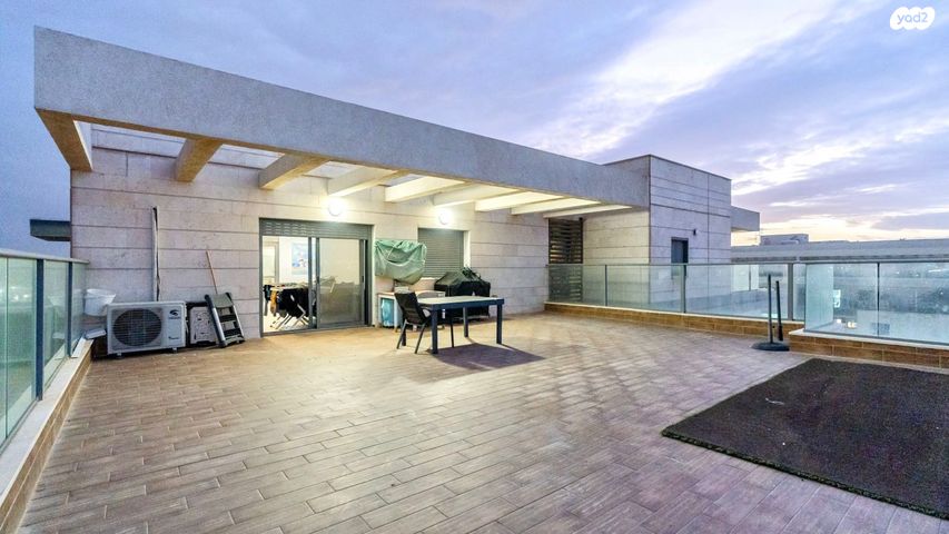 גג/ פנטהאוז, נחל פרת, פארק הנחל, באר שבע