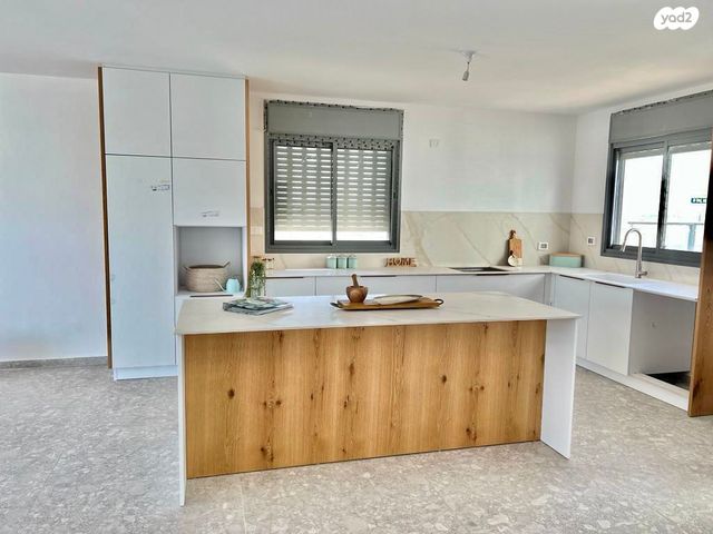 גג/ פנטהאוז, נחל פרת, פארק הנחל, באר שבע