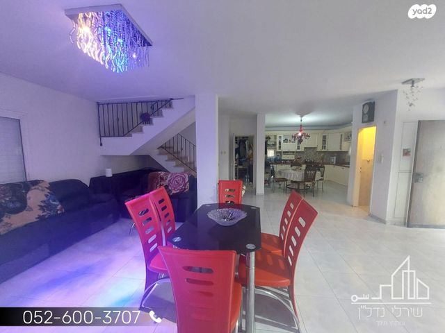 בית פרטי/ קוטג', הרותם, נאות הפרחים, גן יבנה