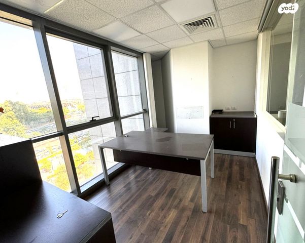 משרדים, דרך בן גוריון 1, אזור תעשיה צפון, בני ברק