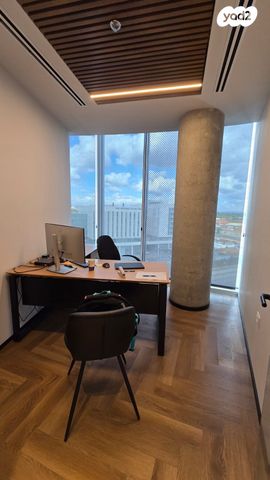 משרדים, קרית אונו