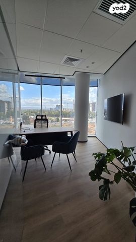 משרדים, קרית אונו